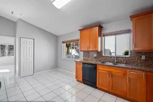 17646 10th St, Pembroke Pines, FL 33029 - Photo 3