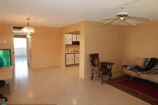 393 Capri I Unit, Delray Beach, FL 33484 - Photo 5