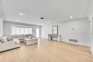 431 SE 9th Ave, Pompano Beach, FL 33060 - Photo 11