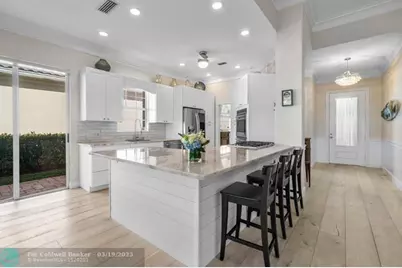 8338 SE Angelina Ct, Hobe Sound, FL 33455 - Photo 7