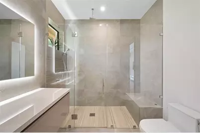 2421  Barcelona Dr, Fort Lauderdale, FL 33301 - Photo 69