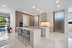 2421 Barcelona Dr, Fort Lauderdale, FL 33301 - Photo 15