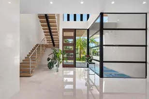 2421 Barcelona Dr, Fort Lauderdale, FL 33301 - Photo 11