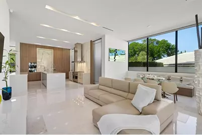 2421  Barcelona Dr, Fort Lauderdale, FL 33301 - Photo 25