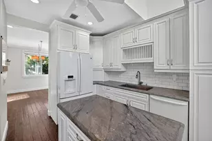 216 SE 10th St, Fort Lauderdale, FL 33316 - Photo 35