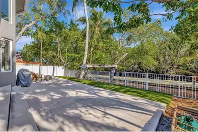 216 SE 10th St, Fort Lauderdale, FL 33316 - Photo 75