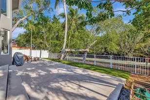 216 SE 10th St, Fort Lauderdale, FL 33316 - Photo 75