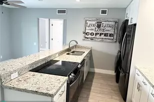 5328 NE 6th Ave, Oakland Park, FL 33334 - Photo 13