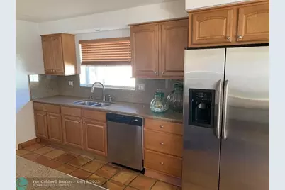 1320 SE 4th Ave, Pompano Beach, FL 33060 - Photo 9