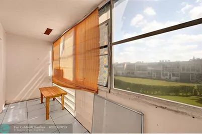 9101  Sunrise Lakes Blvd, Unit #206, Sunrise, FL 33322 - Photo 21