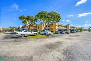 9101 Sunrise Lakes Blvd, Sunrise, FL 33322 - Photo 3