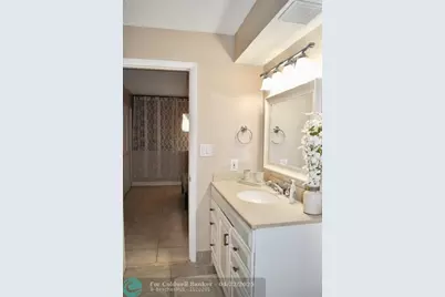 49  Deer Creek Rd, Unit #E105, Deerfield Beach, FL 33442 - Photo 5