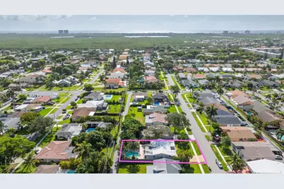 223 SE 7th St, Dania Beach, FL 33004 - Photo 3