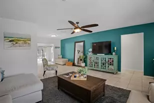 223 SE 7th St, Dania Beach, FL 33004 - Photo 9