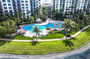 2681 N Flamingo Rd, Sunrise, FL 33323 - Photo 15