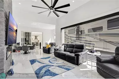 359  Sundial Cir, Unit #359, Margate, FL 33068 - Photo 13