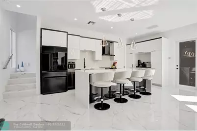 359  Sundial Cir, Unit #359, Margate, FL 33068 - Photo 9