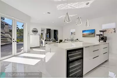 359  Sundial Cir, Unit #359, Margate, FL 33068 - Photo 11