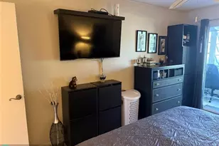 1066 Newport Q Unit, Deerfield Beach, FL 33442 - Photo 13