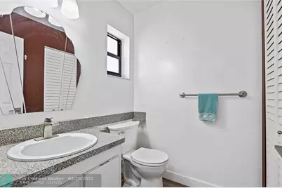 10123  Sunrise Lakes Blvd, Unit #307, Sunrise, FL 33322 - Photo 5