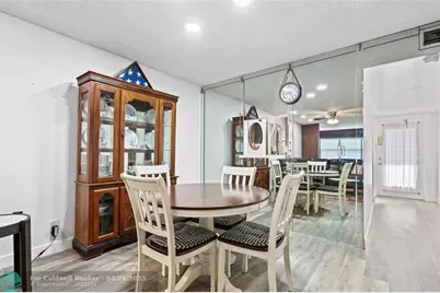 10123  Sunrise Lakes Blvd, Unit #307, Sunrise, FL 33322 - Photo 7