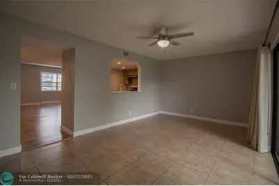 9417 NW 42nd St, Sunrise, FL 33351 - Photo 7
