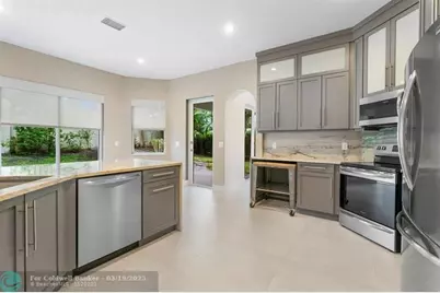 1650 SW 2nd Avenue, Boca Raton, FL 33432 - Photo 7