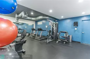 401 Golden Isles Dr, Hallandale Beach, FL 33009 - Photo 9