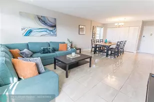 401 Golden Isles Dr, Hallandale Beach, FL 33009 - Photo 27