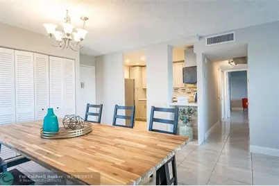 401  Golden Isles Dr, Unit #412, Hallandale Beach, FL 33009 - Photo 25