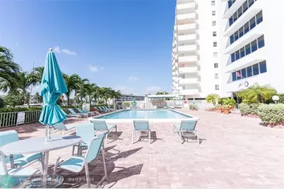 401  Golden Isles Dr, Unit #412, Hallandale Beach, FL 33009 - Photo 5