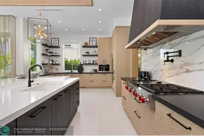 2520  Del Lago Dr, Fort Lauderdale, FL 33316 - Photo 25