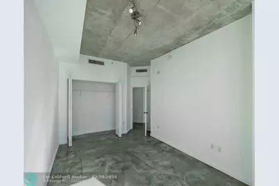 234 NE 3rd St, Unit #2007, Miami, FL 33132 - Photo 11