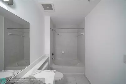 234 NE 3rd St, Unit #2007, Miami, FL 33132 - Photo 15