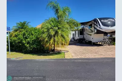 545 SW 40th Cove, Okeechobee, FL 34974 - Photo 3