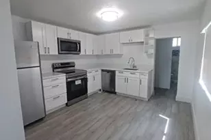 24 SW 13th St, Dania Beach, FL 33004 - Photo 15