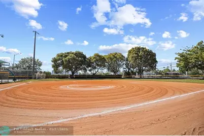 12840 SW 83rd Ct, Pinecrest, FL 33156 - Photo 11