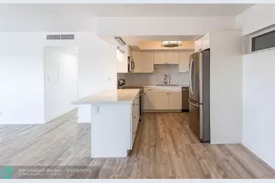 651  Pine Dr, Unit #306, Pompano Beach, FL 33060 - Photo 17