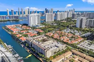 3001 NE 185th St, Aventura, FL 33180 - Photo 15