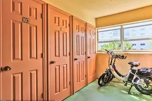 1001 NE 14th Ave, Hallandale Beach, FL 33009 - Photo 31