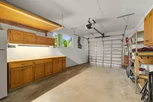 3697 NE 19th Ave, Oakland Park, FL 33308 - Photo 15