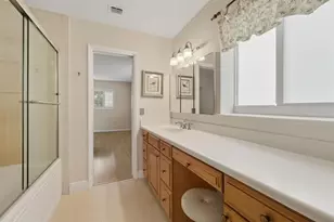 3697 NE 19th Ave, Oakland Park, FL 33308 - Photo 5