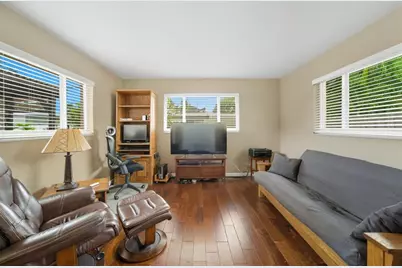 3697 NE 19th Ave, Oakland Park, FL 33308 - Photo 17