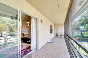 100 Lake Meryl Dr, West Palm Beach, FL 33411 - Photo 15