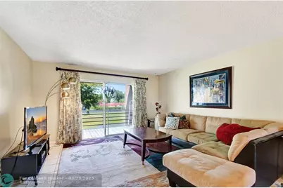 100  Lake Meryl Dr, Unit #201, West Palm Beach, FL 33411 - Photo 11