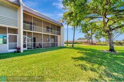 100  Lake Meryl Dr, Unit #201, West Palm Beach, FL 33411 - Photo 29