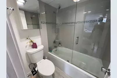 3731 N Country Club Dr, Unit #529, Aventura, FL 33180 - Photo 37