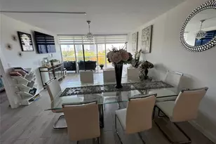 3731 N Country Club Dr, Aventura, FL 33180 - Photo 23