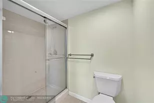 6109 Balboa Cir, Boca Raton, FL 33433 - Photo 21