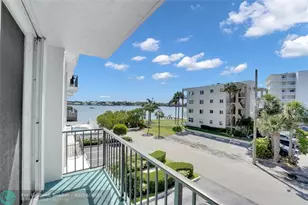 301 Croton Ave, Lantana, FL 33462 - Photo 1